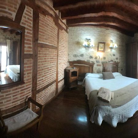 Hospederia Casa De Cisneros Hotel โตเลโด ภายนอก รูปภาพ