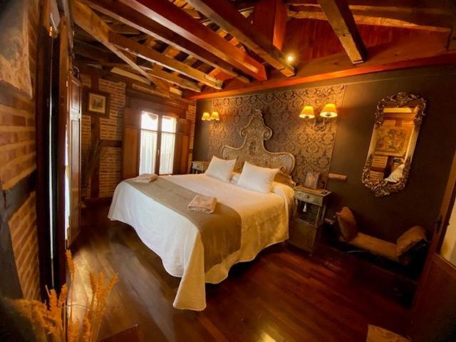 Hospederia Casa De Cisneros Hotel โตเลโด ภายนอก รูปภาพ