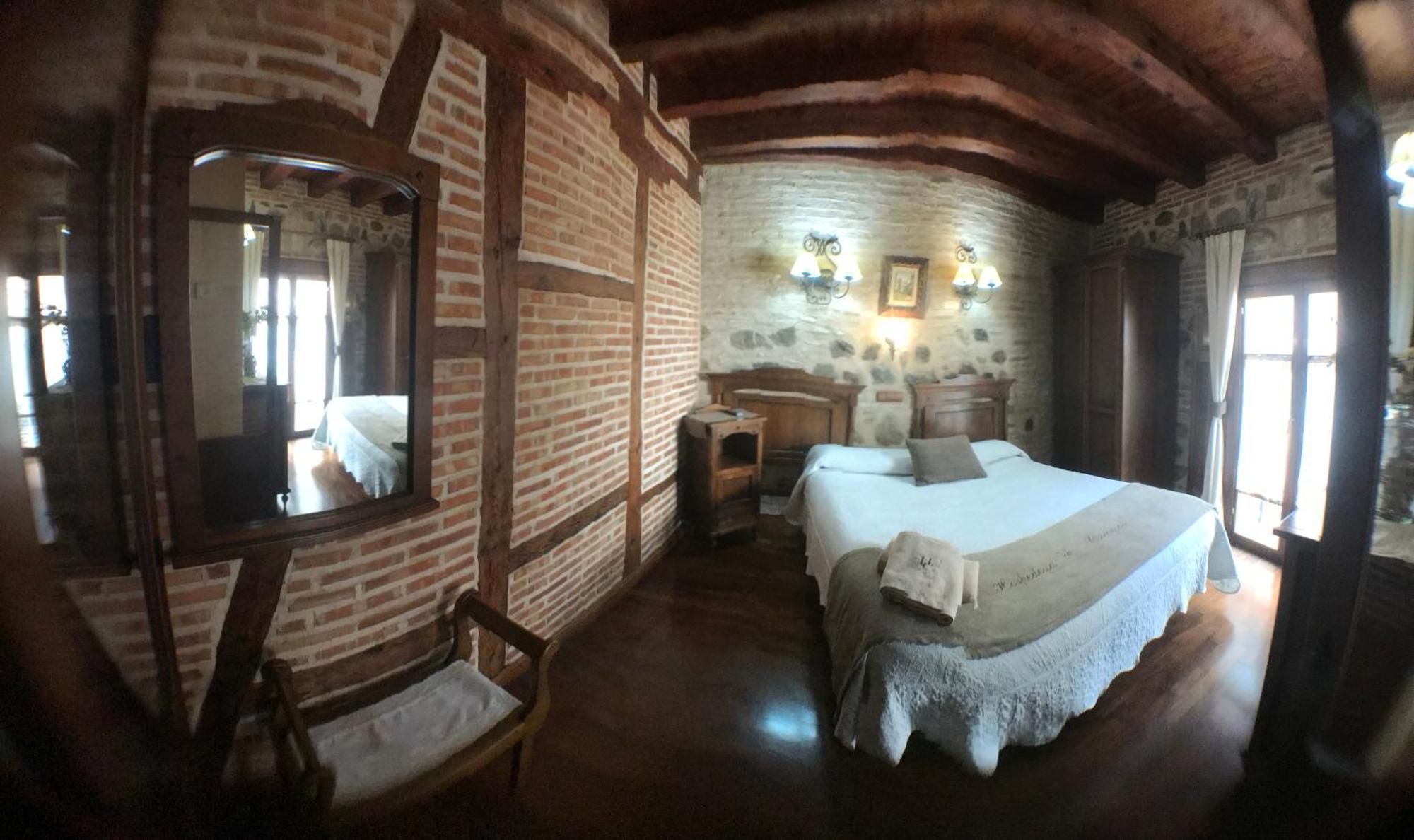Hospederia Casa De Cisneros Hotel โตเลโด ภายนอก รูปภาพ
